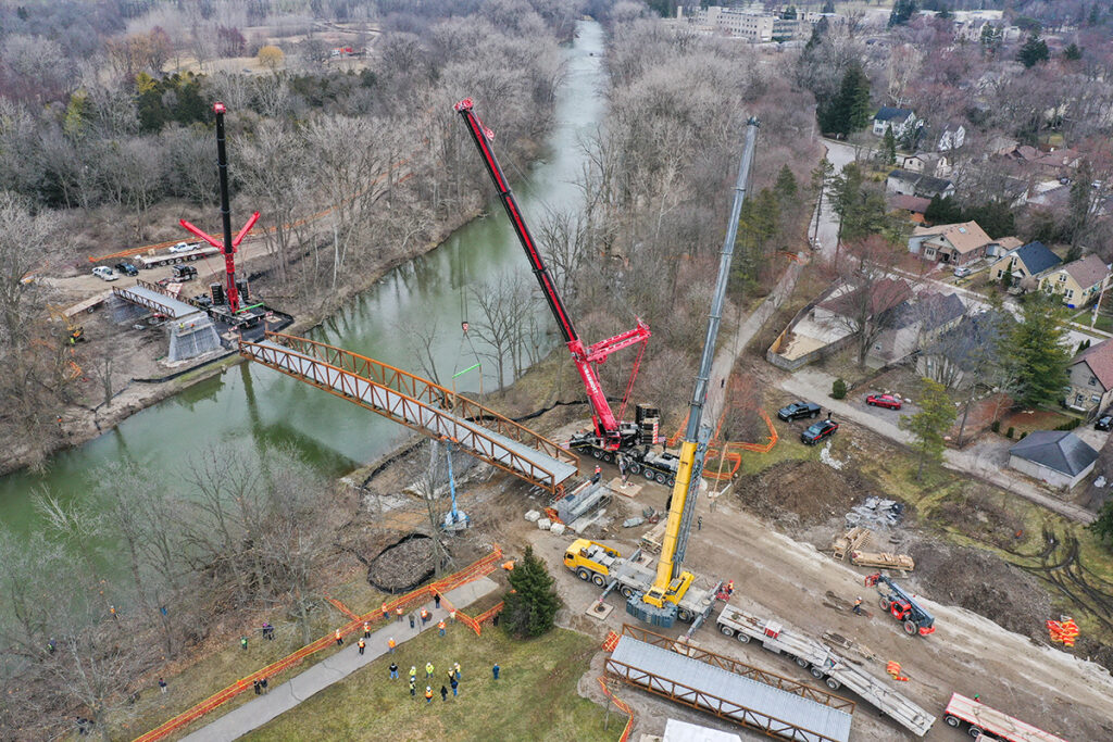 Construction of multiuse trail bridge over Thames River